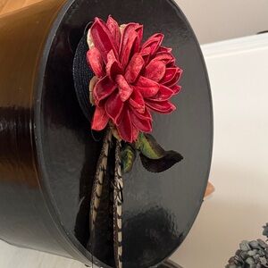 Elegant fascinator hat with Red Flower and feather